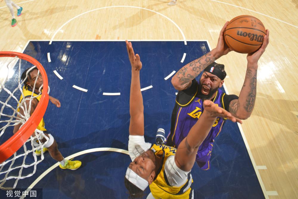 高脚行走 高脚行走