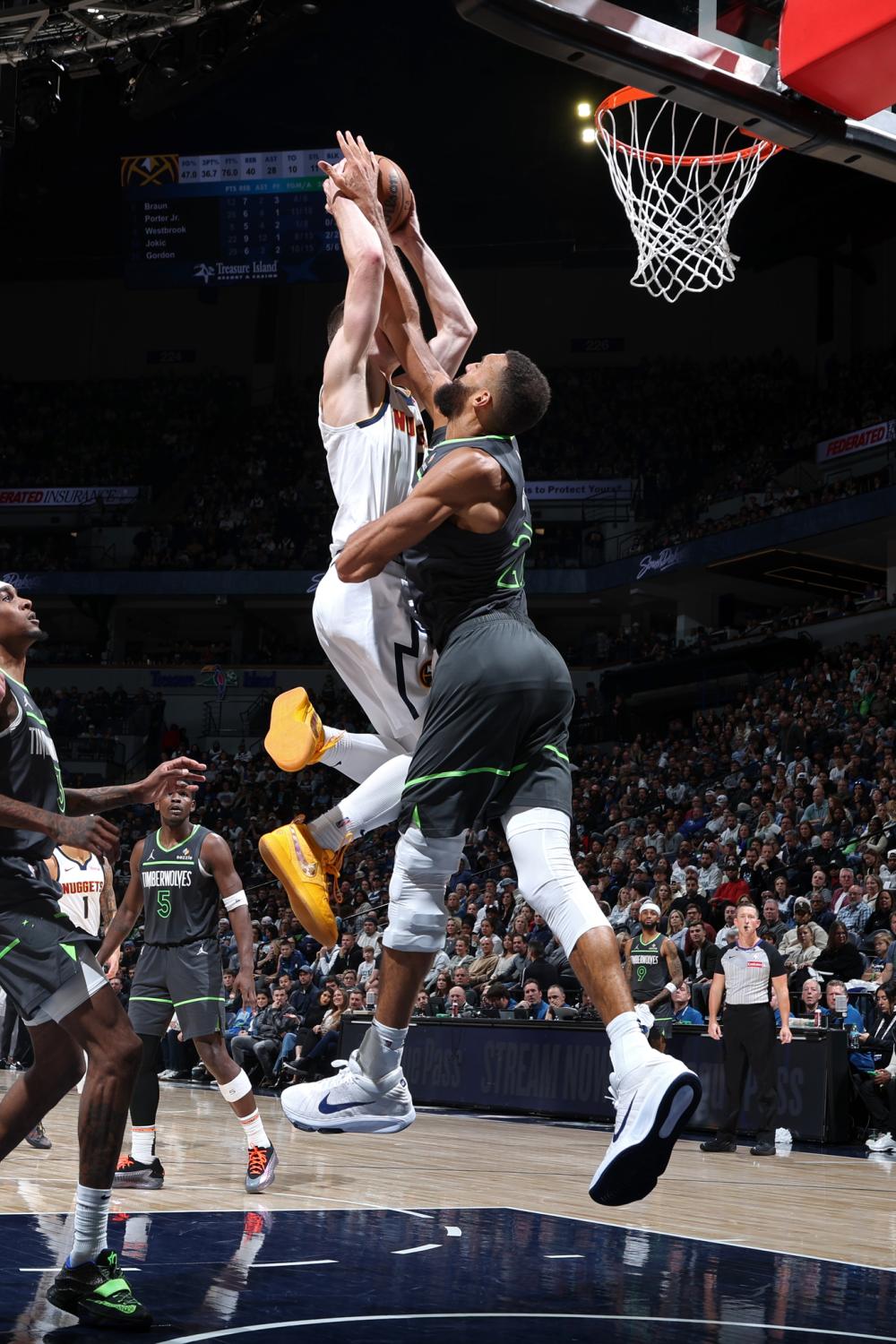 继续践行其 继续践行其