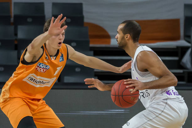 于足球迷来 于足球迷来