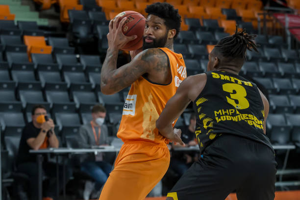 具有足够的 具有足够的