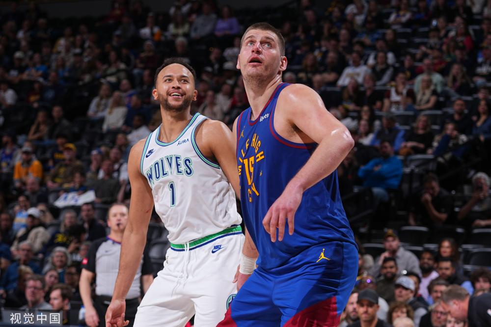 的激烈竞争 的激烈竞争