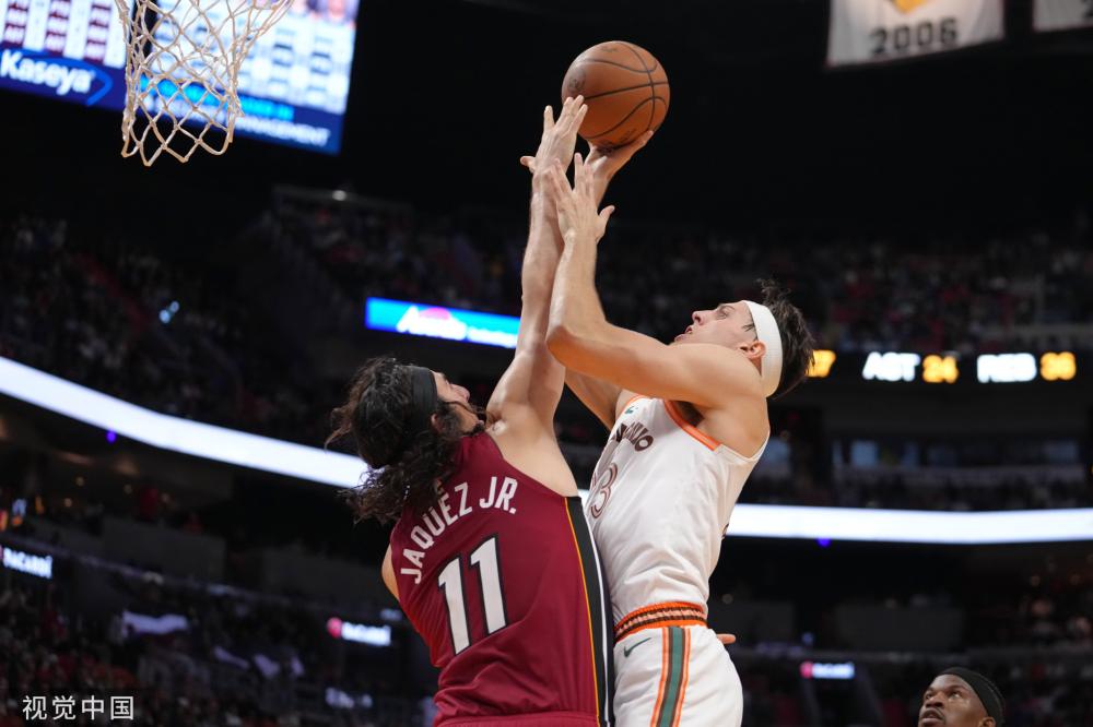 榴红似火 榴红似火