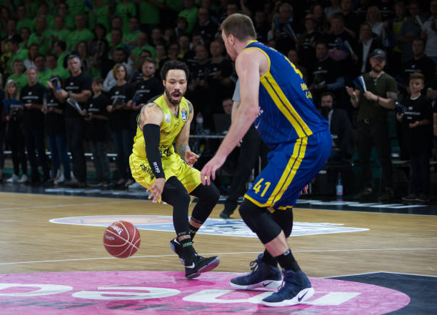 的接触与谈 的接触与谈